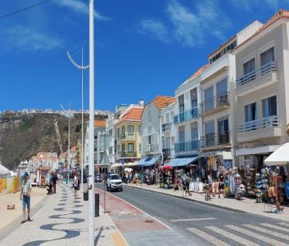 100 Meters From The Beach! Rua Da Regeneracao Nazaré Exteriör bild